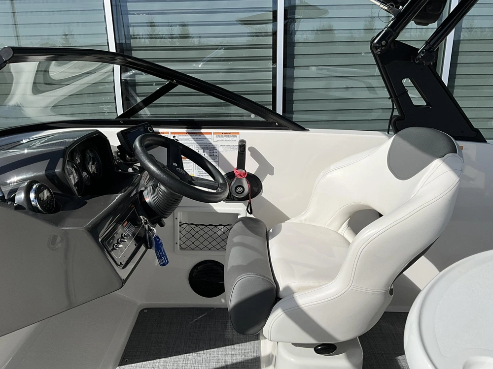2018 Bayliner Vr5