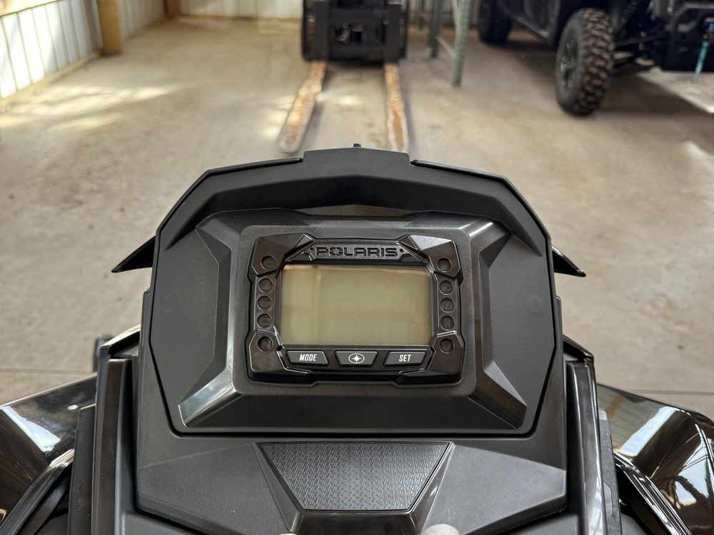 2027 Polaris 850 Indy Xc 137