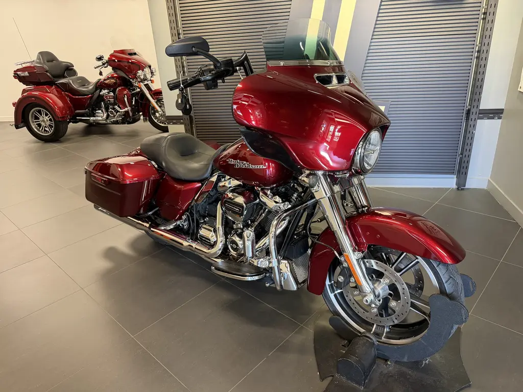 2017 Harley-Davidson FLHX STREET GLIDEFLHX