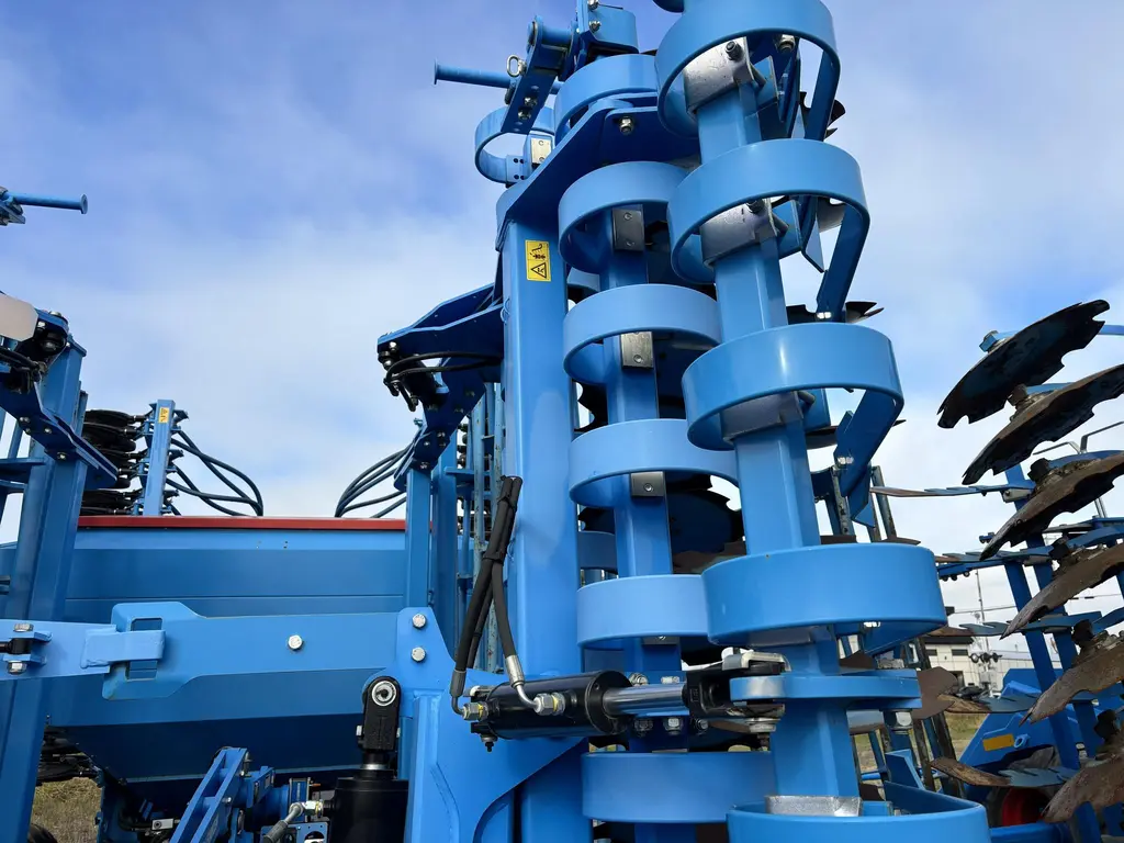 2023 Lemken Solitair 9/600