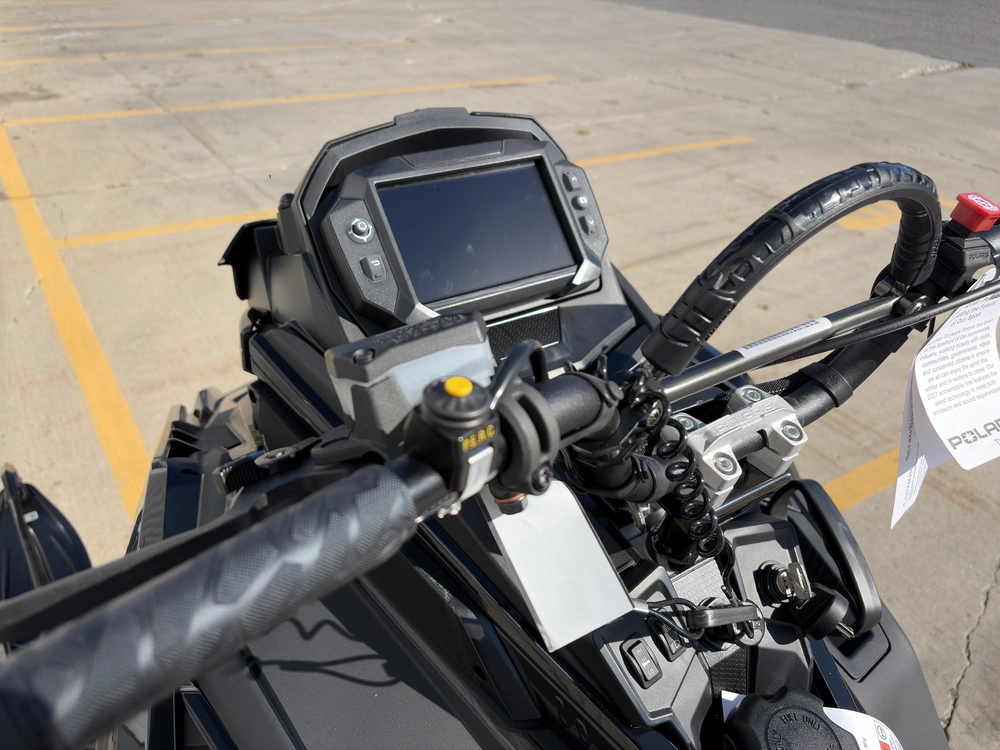 Polaris 850 Rmk Sps 155 7s 2027 alt