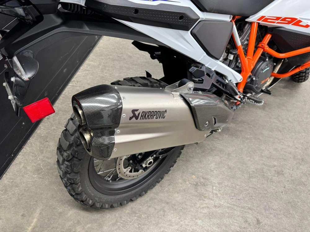 Ktm 1290 2024 alt