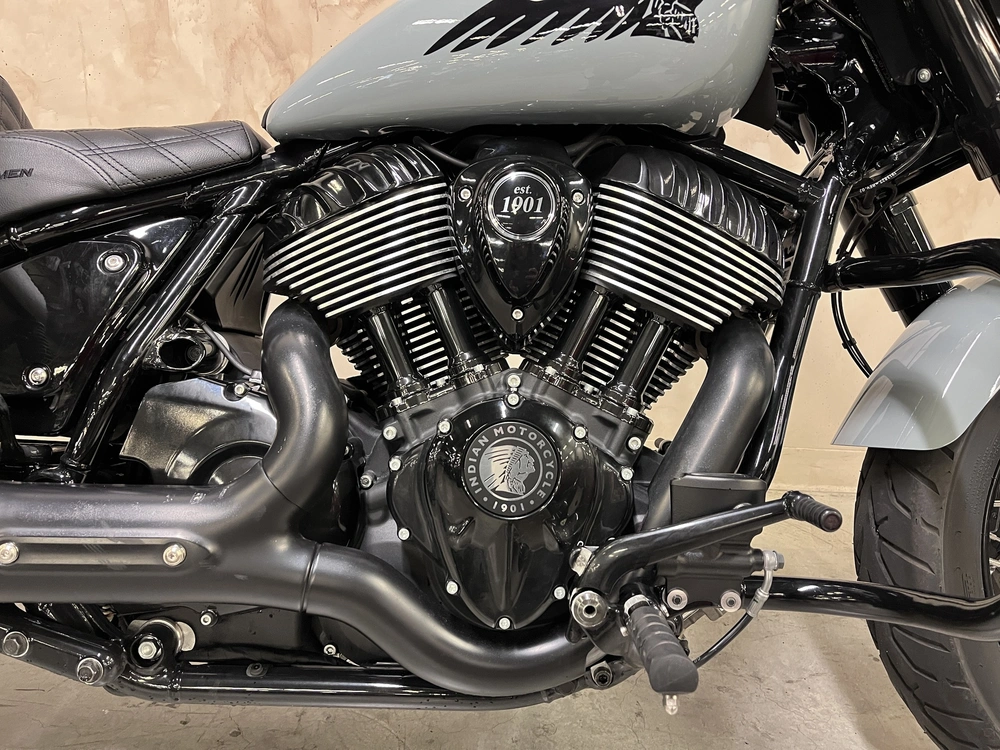 2024 Indian Motorcycle Chief Dark Horse alt