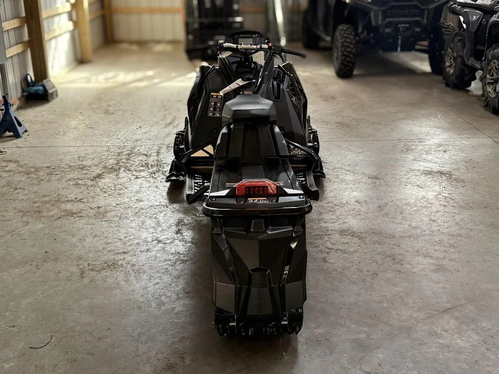 2027 Polaris 850 Switchback Xc 146 1.6 Cobra Track