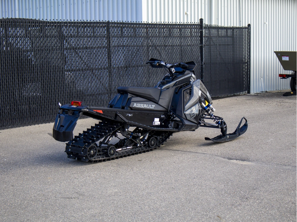 2025 Polaris 9r Switchback Assault 146 alt