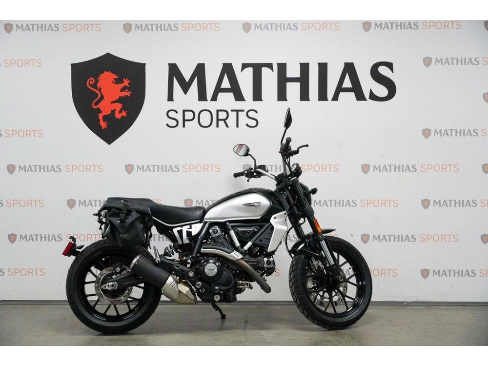 Ducati Scrambler Icon 2023 alt