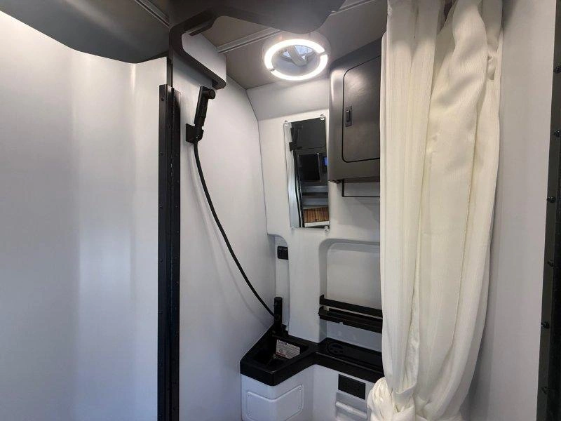 2027 Grand Design Lineage Lvp1 alt