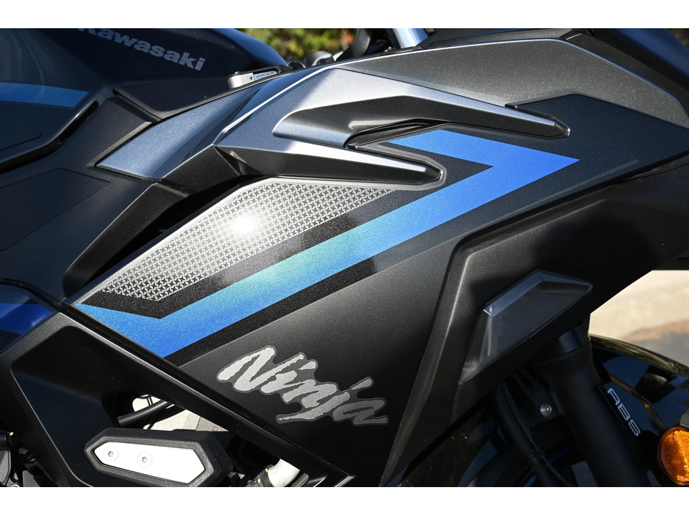 2025 Kawasaki Ninja 500 Krt Se Abs