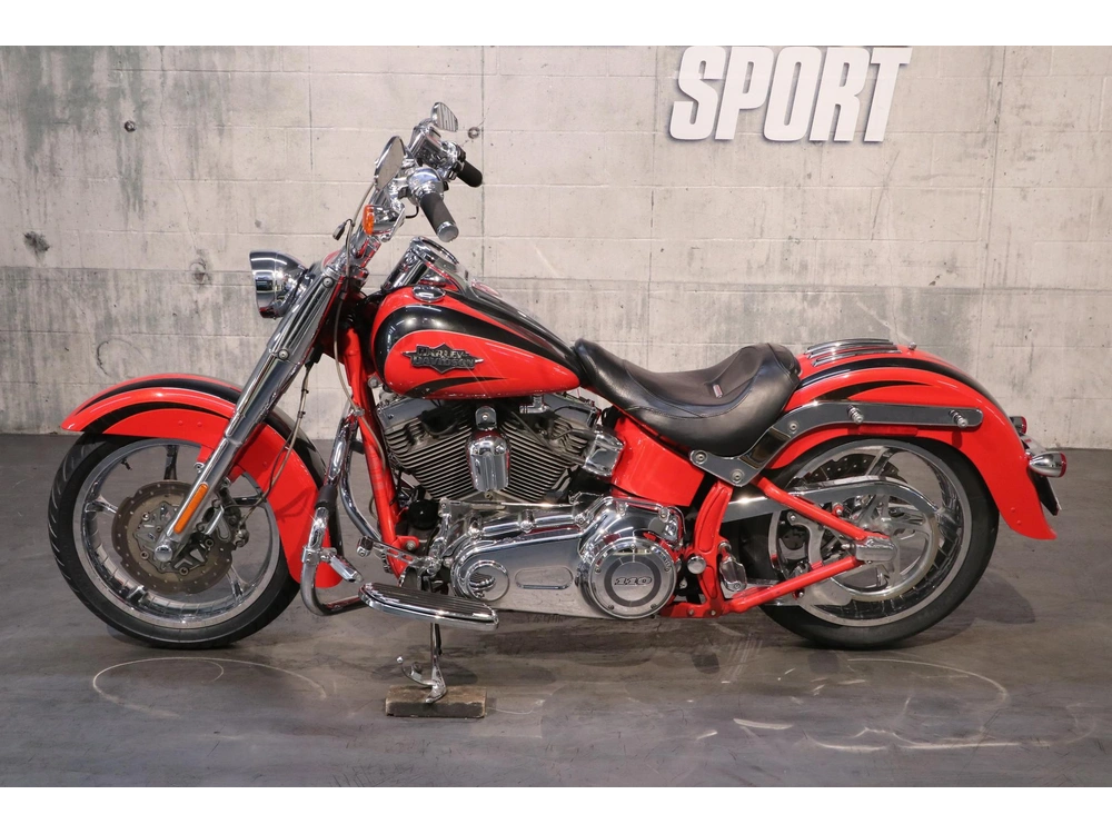 2011 Harley-davidson Softail Cvo Convertible Flstse2