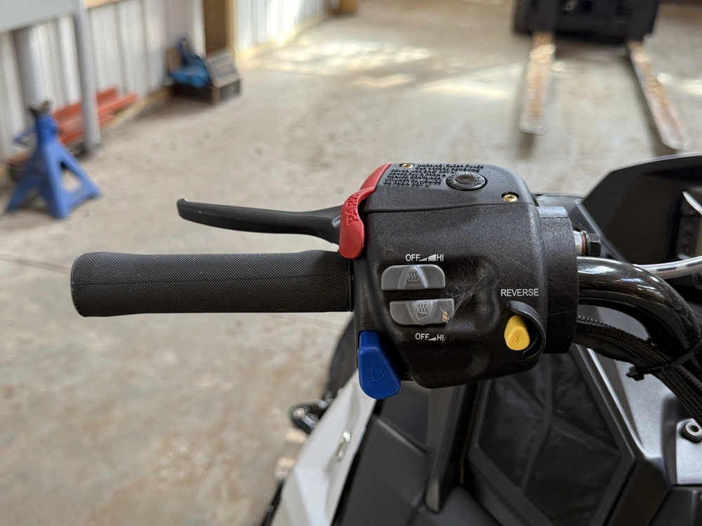 2025 Polaris 550 Voyageur Lxt 144