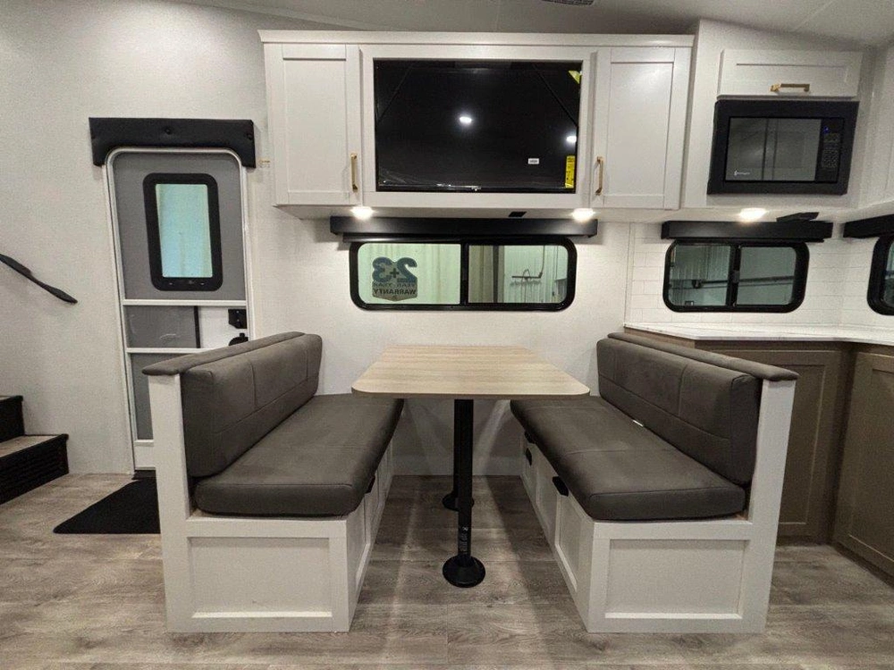 Jayco Eagle 24mle 2027 alt