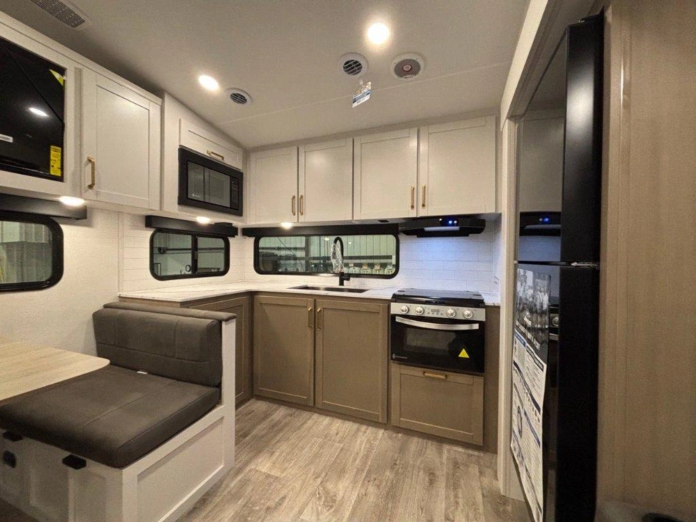 Jayco Eagle 24mle 2027 alt