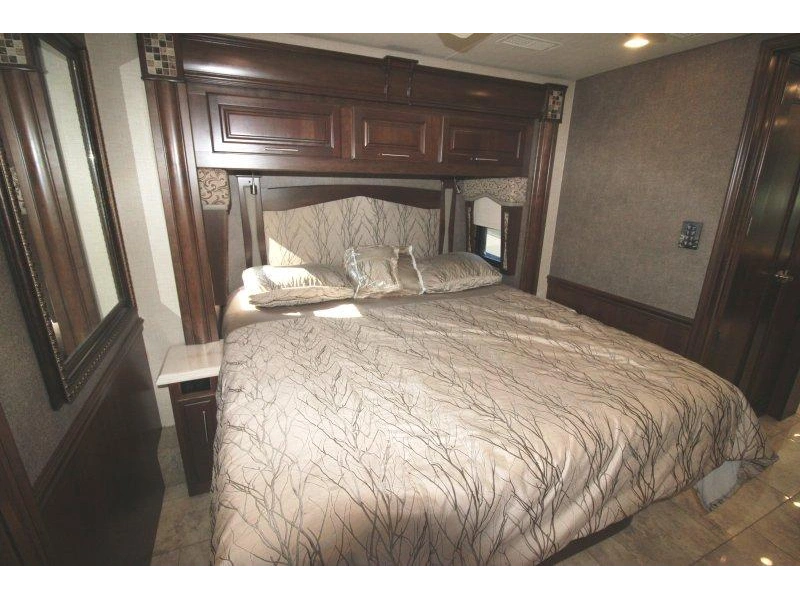 Entegra Coach Aspire 42rbq 2018 alt