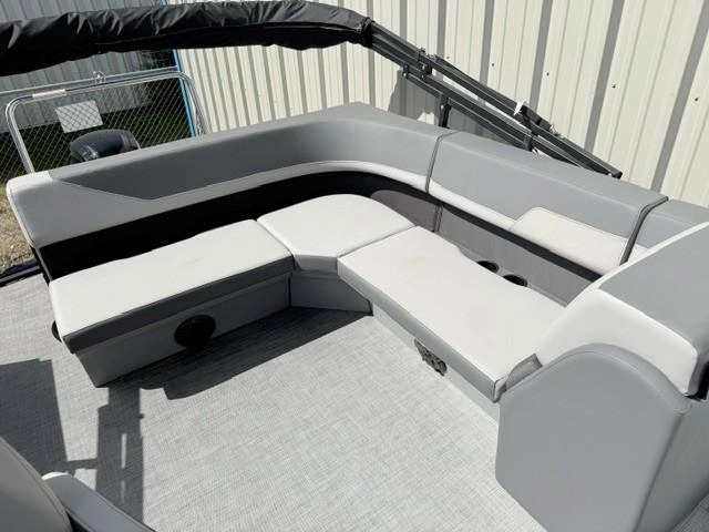 2026 Lowe Boats Ls210