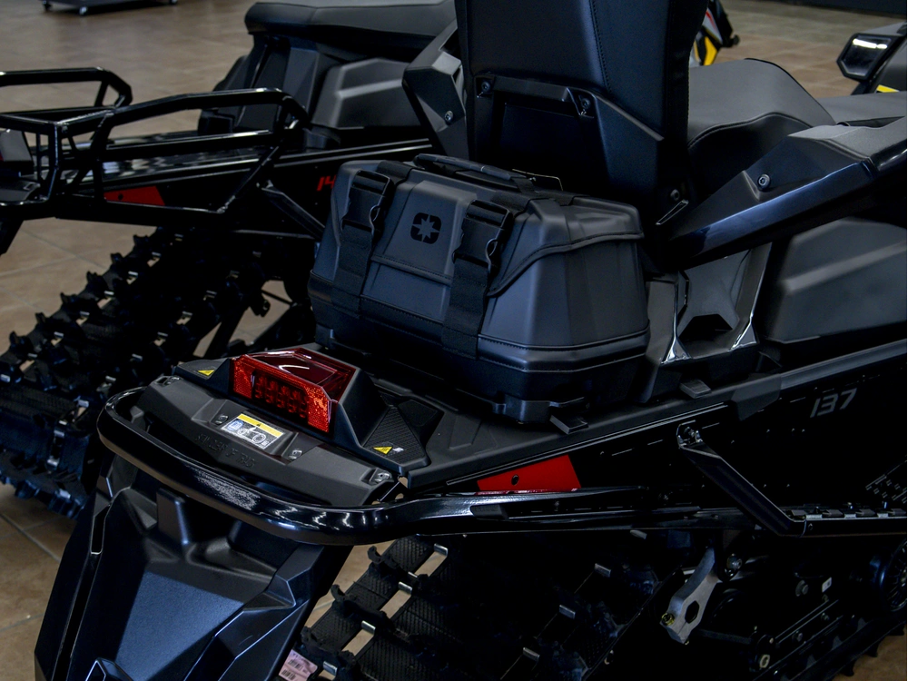 2025 Polaris Prostar S4 Indy Adventure 137 alt