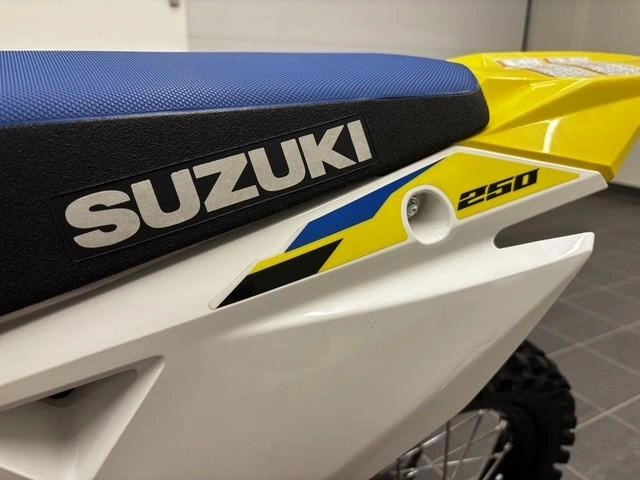 Suzuki Rmz250 Suzuki Rmz250 2024 2024