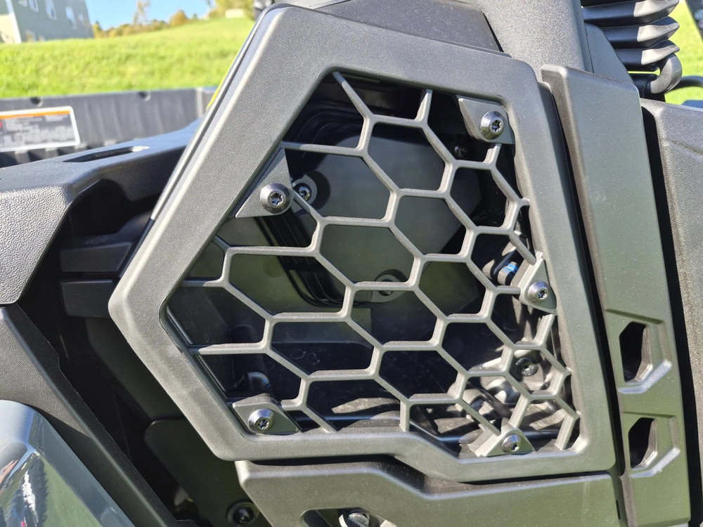 2027 Can-am Commander Xt 700