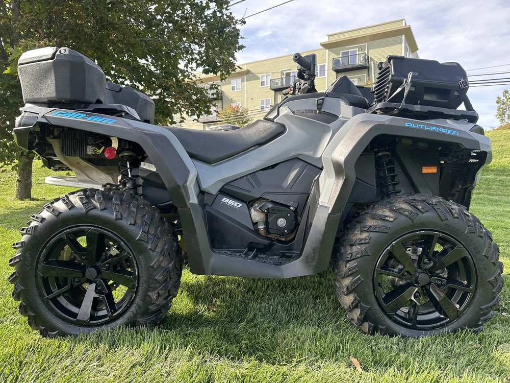 2023 Can-am 850 Dps