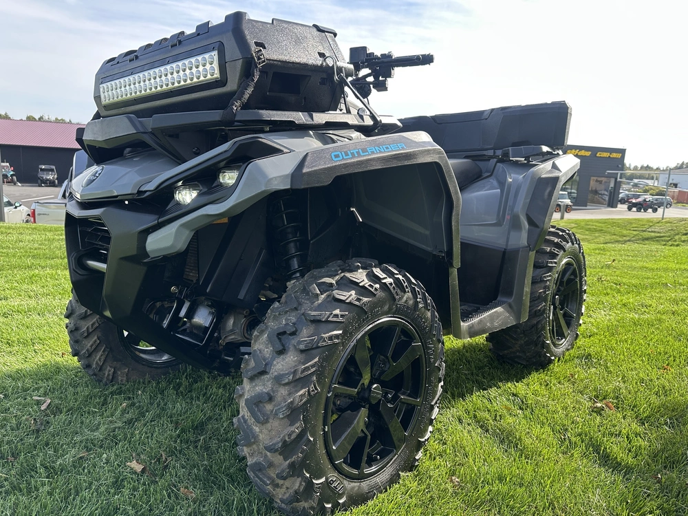 2023 Can-am 850 Dps