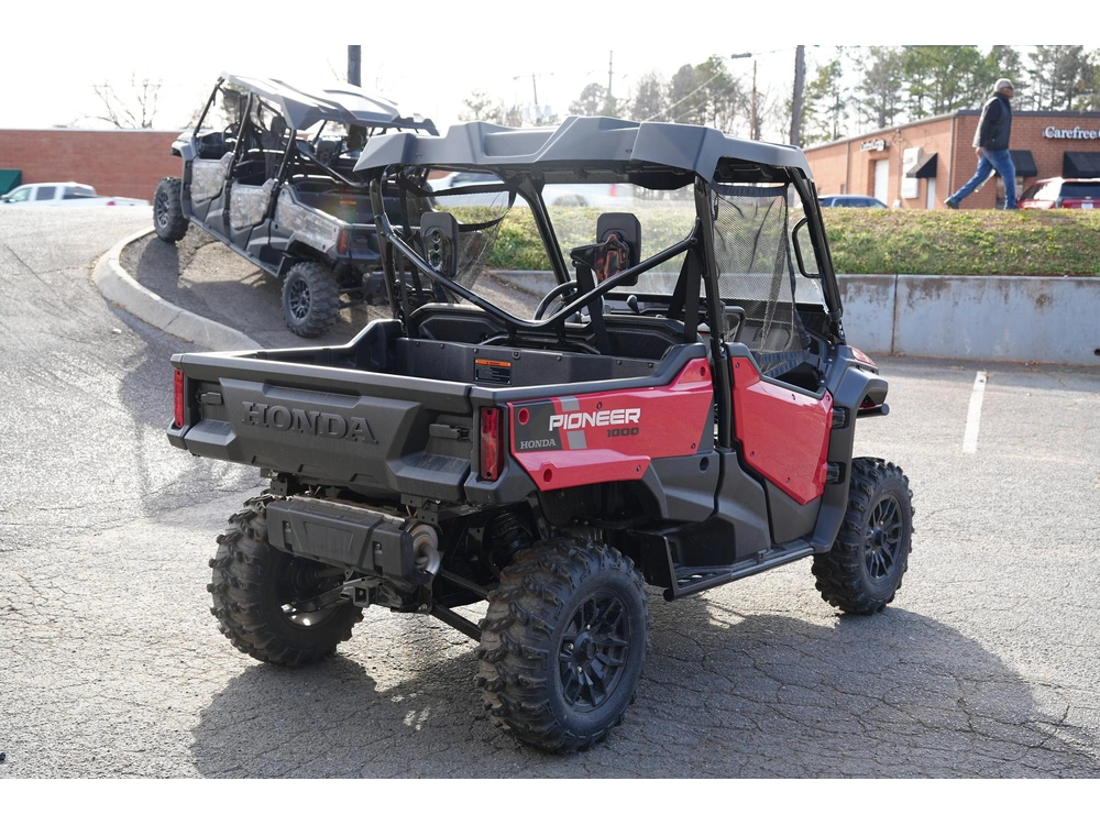 2025 Honda Pioneer 1000 Deluxe