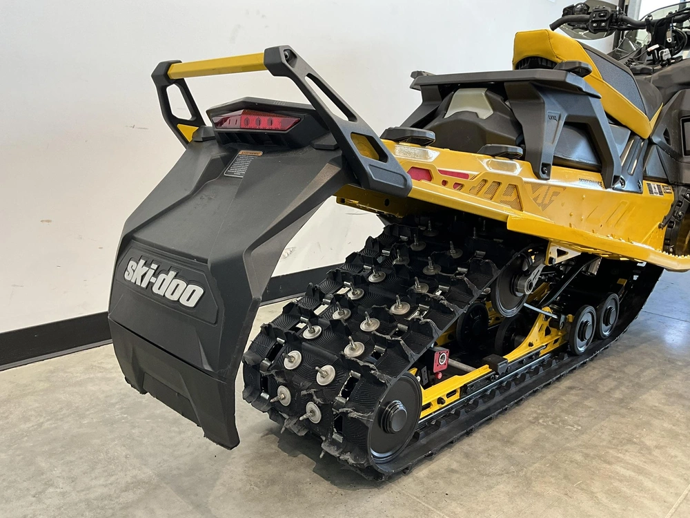 2025 Ski-doo Mxz Xrs 850 Turbo Competition Smart