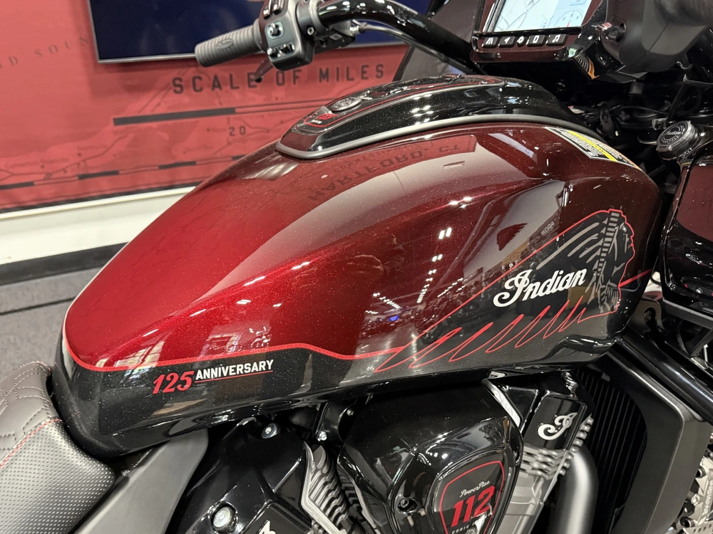 2026 Indian Motorcycle 125th Anniversary Challenger alt