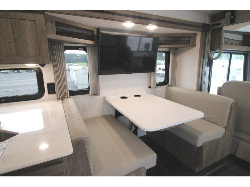 Winnebago Sunstar 33k 2024 alt