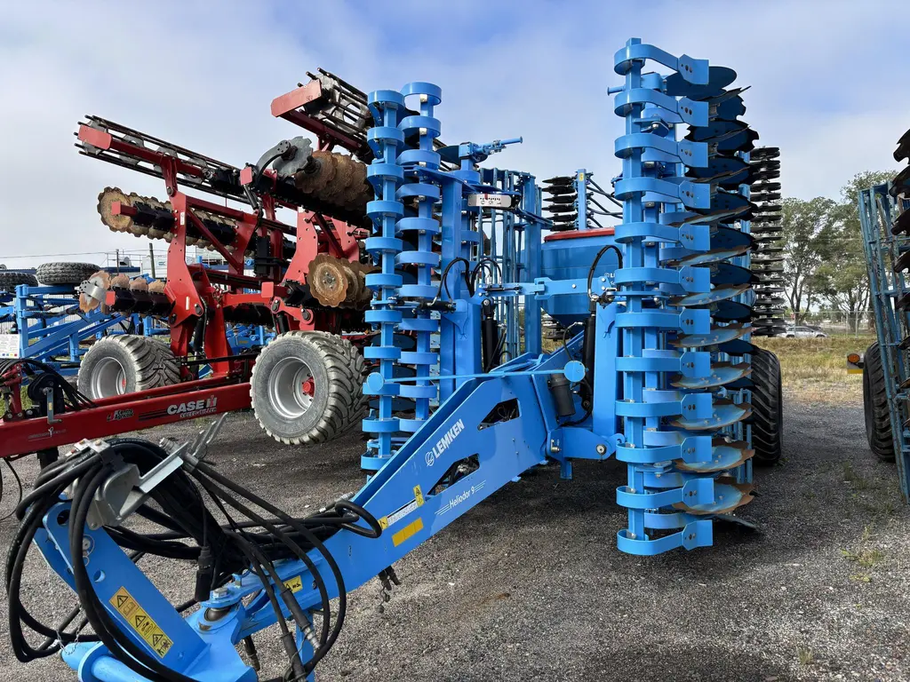 2023 Lemken Solitair 9/600