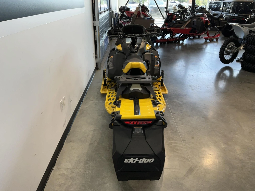 2025 Ski-doo Mxz Xrs 850 Turbo Competition Smart