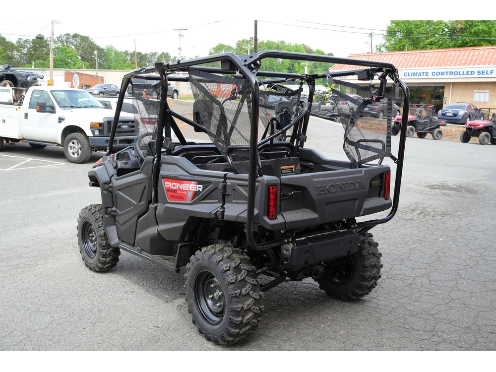 2025 Honda Pioneer 1000-5 Deluxe