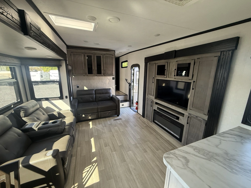 Kz-rv Durango H-t 256rkt 2023 alt