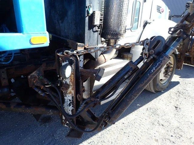 Peterbilt 340 2010