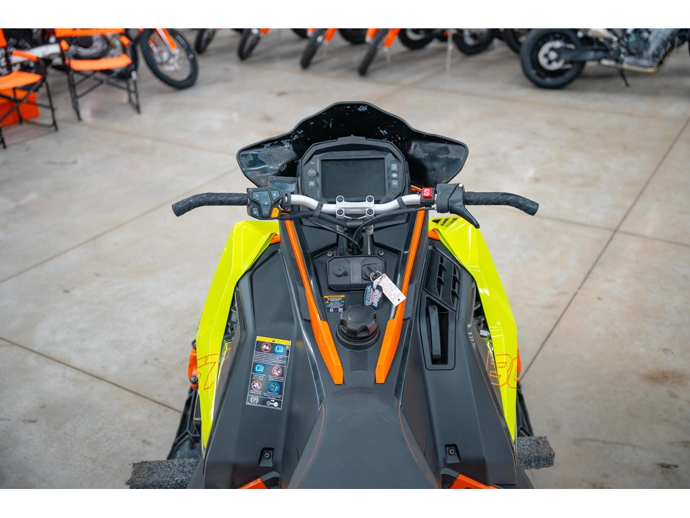 2023 Polaris Patriot Boost Indy Vr1 129