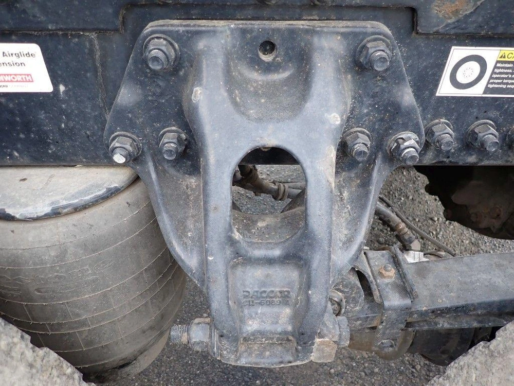 Kenworth T680 2024