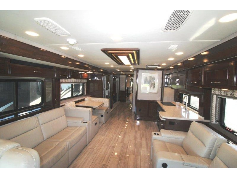 Entegra Coach Reatta 40q2 2021 alt