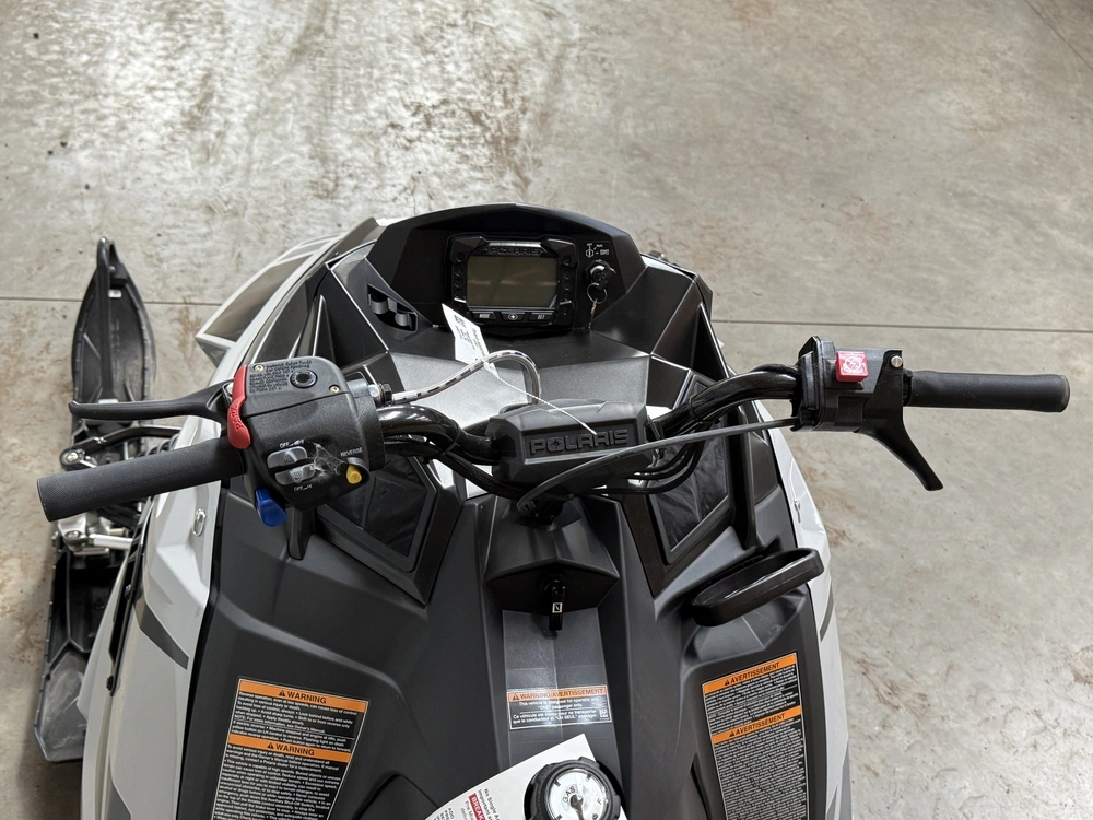 2025 Polaris 550 Voyageur Lxt 144