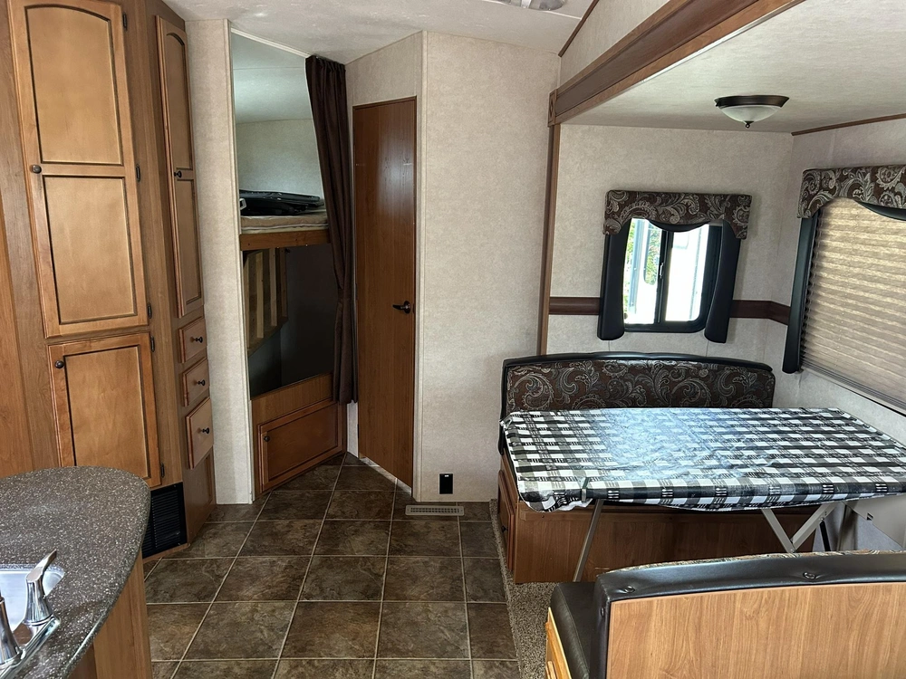 2013 Crossroads Rv Sunset Trail 28bh