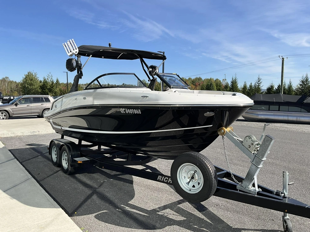 2018 Bayliner Vr5