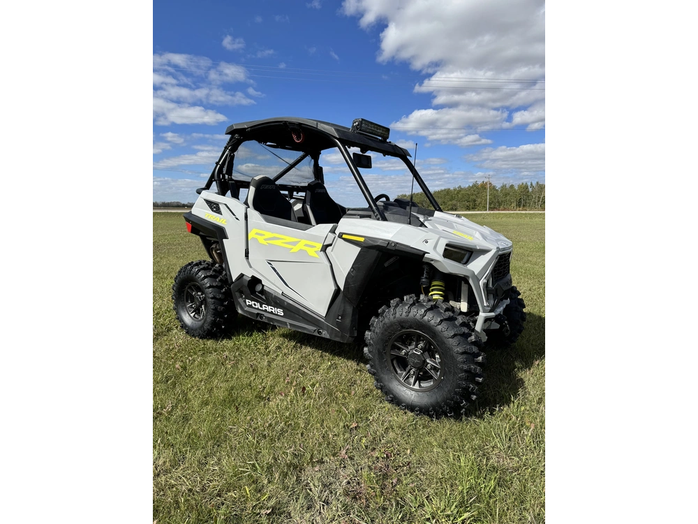 2022 Polaris Rzr Trail Ult alt