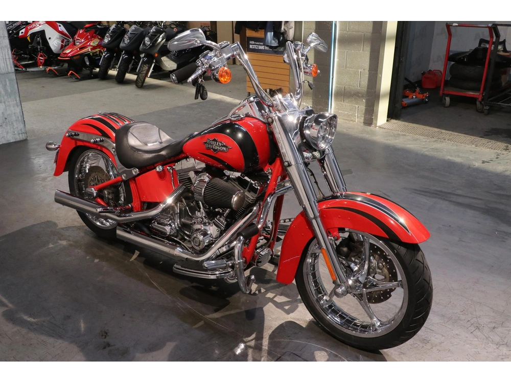2011 Harley-davidson Softail Cvo Convertible Flstse2