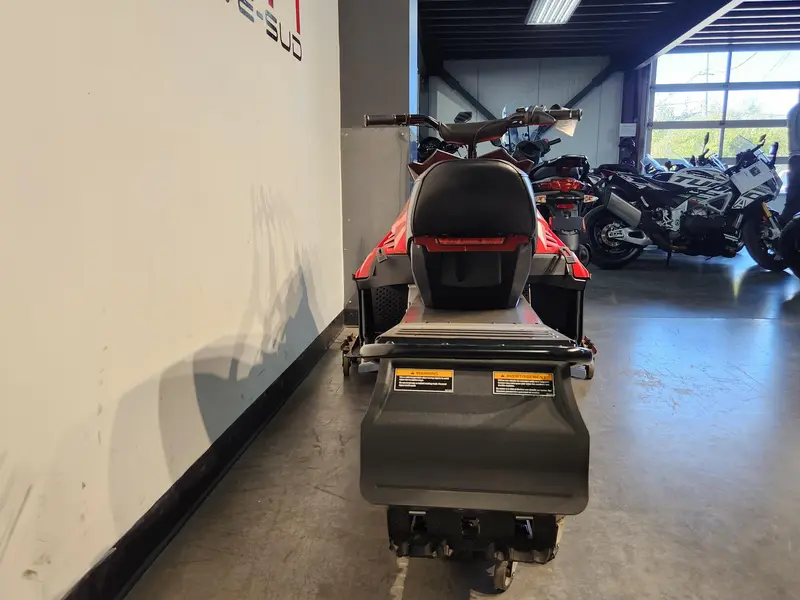 2027 Polaris INDY 200