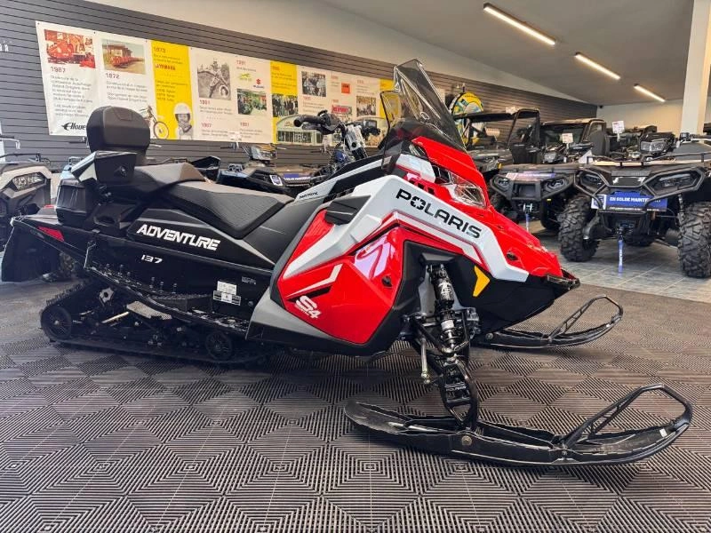 Polaris Prostar S4indyadv137red 2027