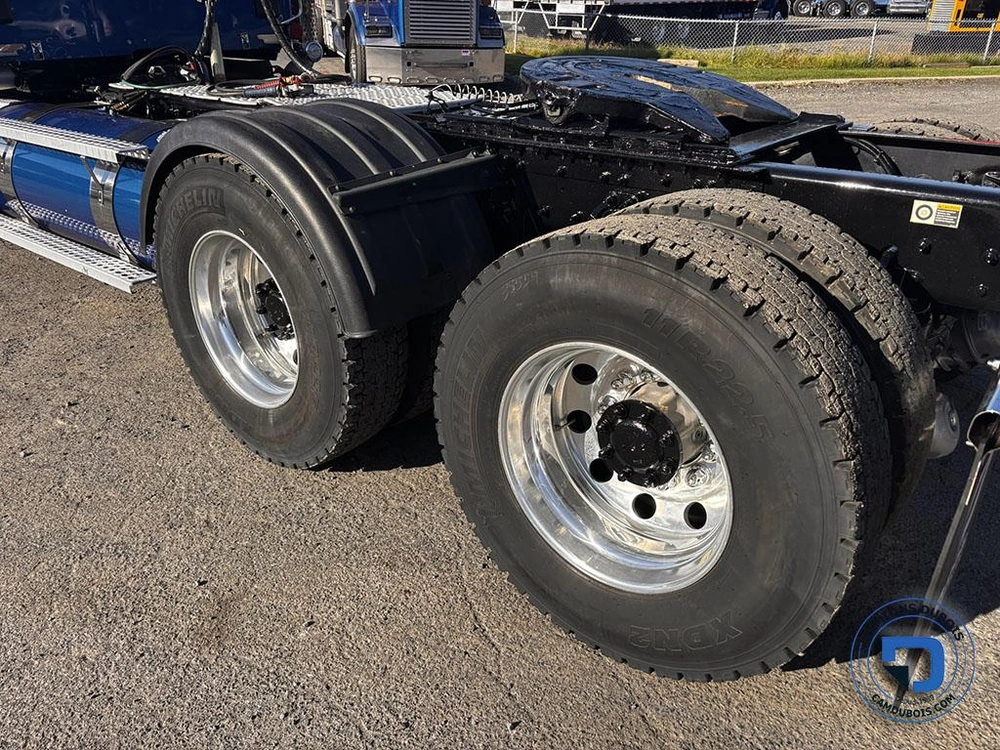 2024 Kenworth W990 alt