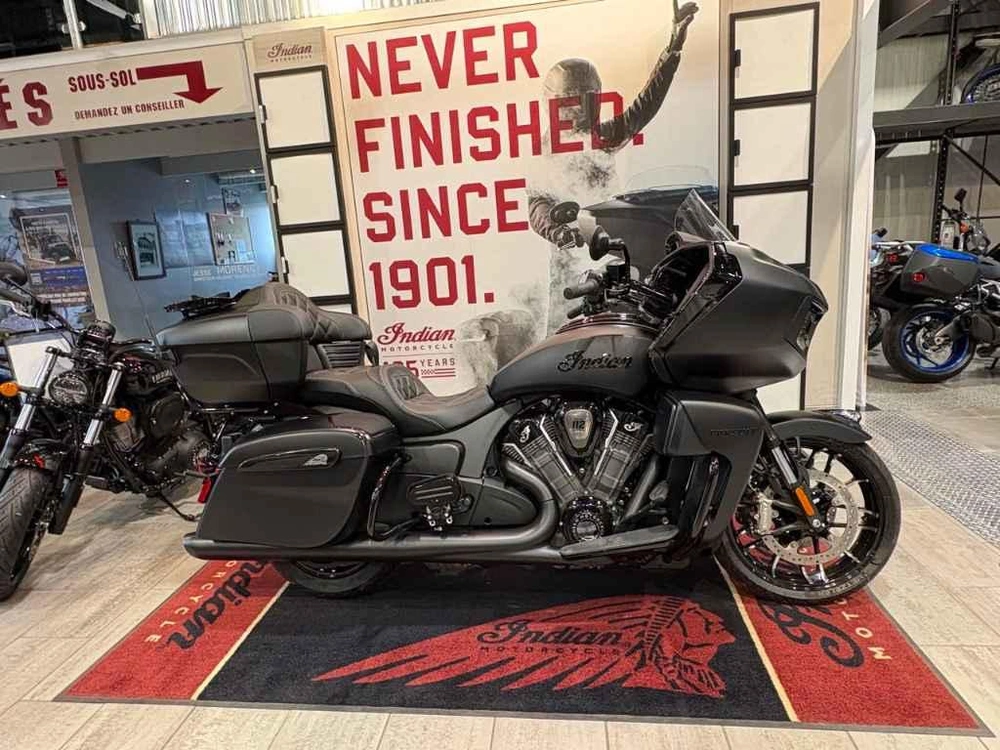 2026 Indian Motorcycle Pursuit Dark Horse + 112 & Audio Package