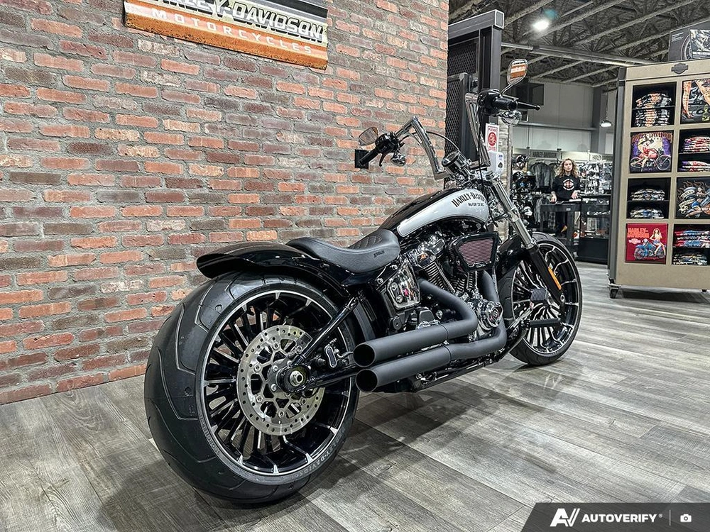 2026 Harley-davidson Breakout