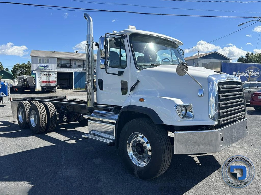 2017 Freightliner 114sd alt