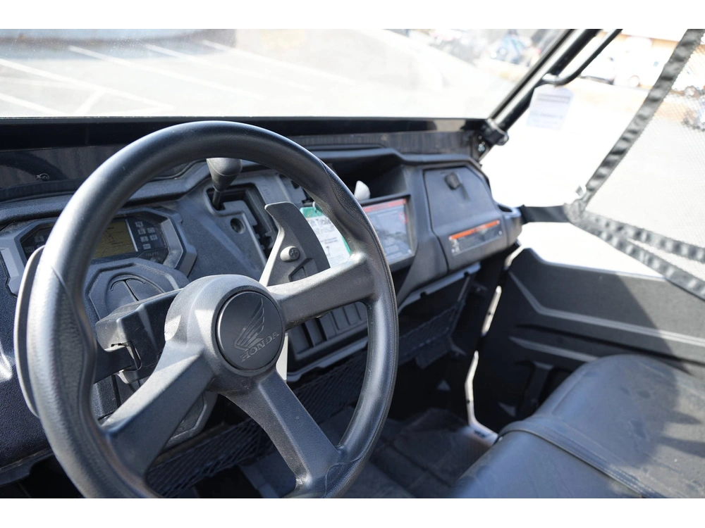 2025 Honda Pioneer 1000 Deluxe