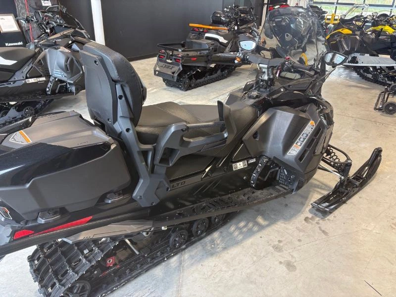 Ski-doo Grand Touring 900 Turbo 2023 alt