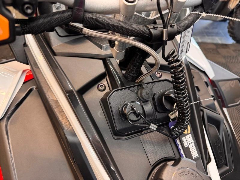 Polaris Prostar S4indyadv137red 2027
