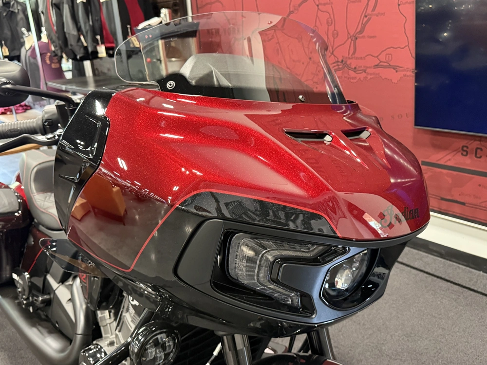 2026 Indian Motorcycle 125th Anniversary Challenger alt